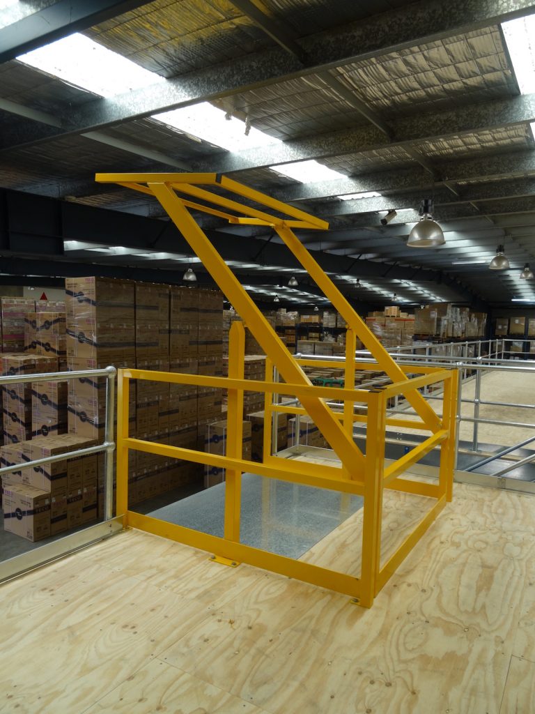 DV201 Verge Rollover Gate. Mezzanine safety gate. pallet gate. SYDNEY (3)
